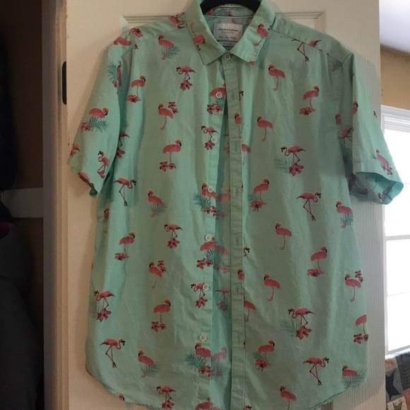 Denim & Flower Other - Hawaiian shirt with pink flamingos!